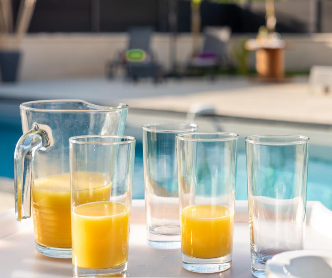 Villa des Oliviers : Sublime villa avec piscine chauffée et privée, terrasse de 185m² Bon-Encontre Exterior foto