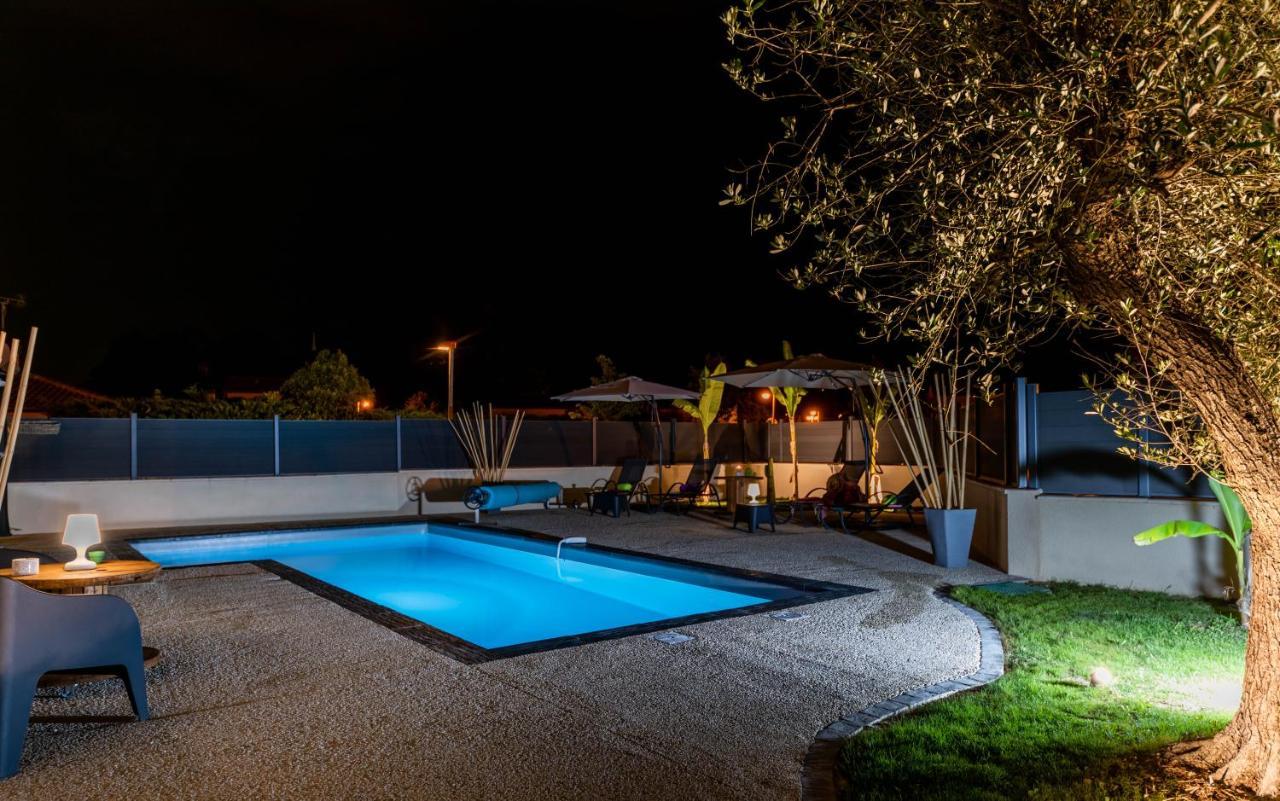 Villa des Oliviers : Sublime villa avec piscine chauffée et privée, terrasse de 185m² Bon-Encontre Exterior foto