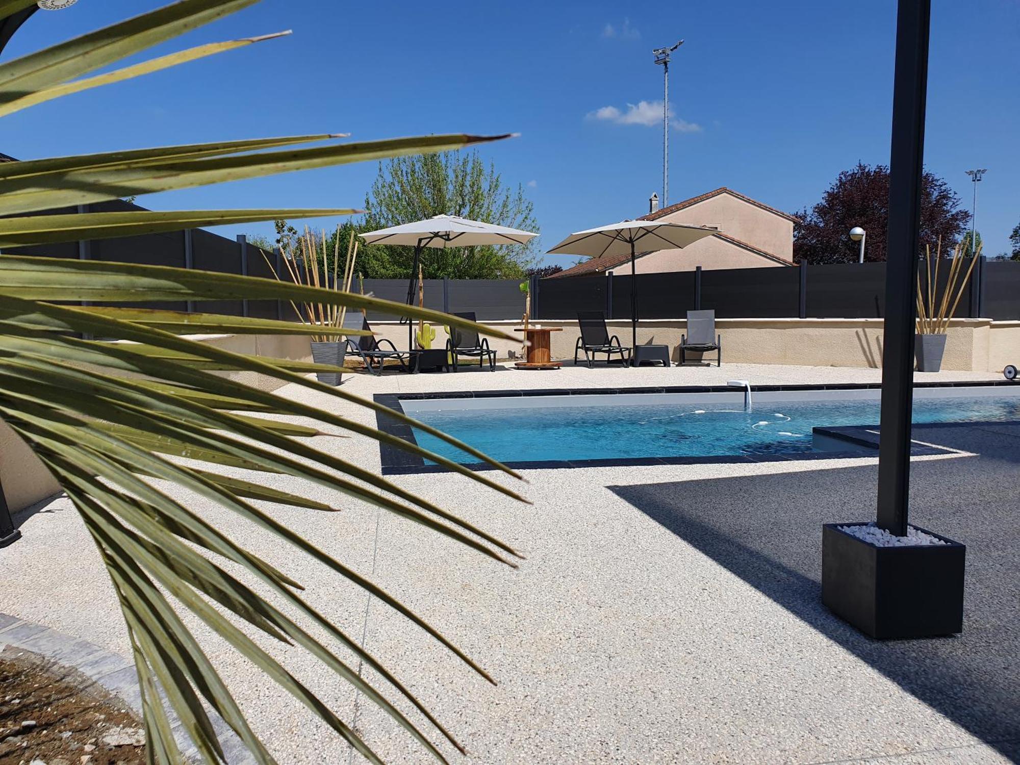 Villa des Oliviers : Sublime villa avec piscine chauffée et privée, terrasse de 185m² Bon-Encontre Exterior foto
