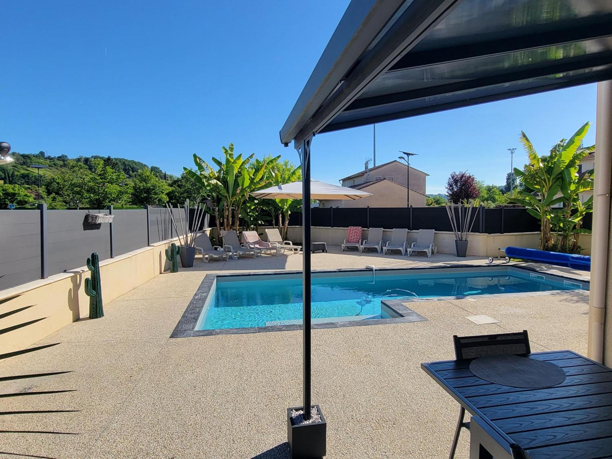Villa des Oliviers : Sublime villa avec piscine chauffée et privée, terrasse de 185m² Bon-Encontre Exterior foto